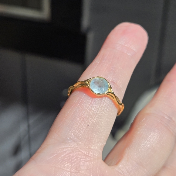 Aquamarine 1k 24k gold ring sz7.5 - Picture 11 of 11